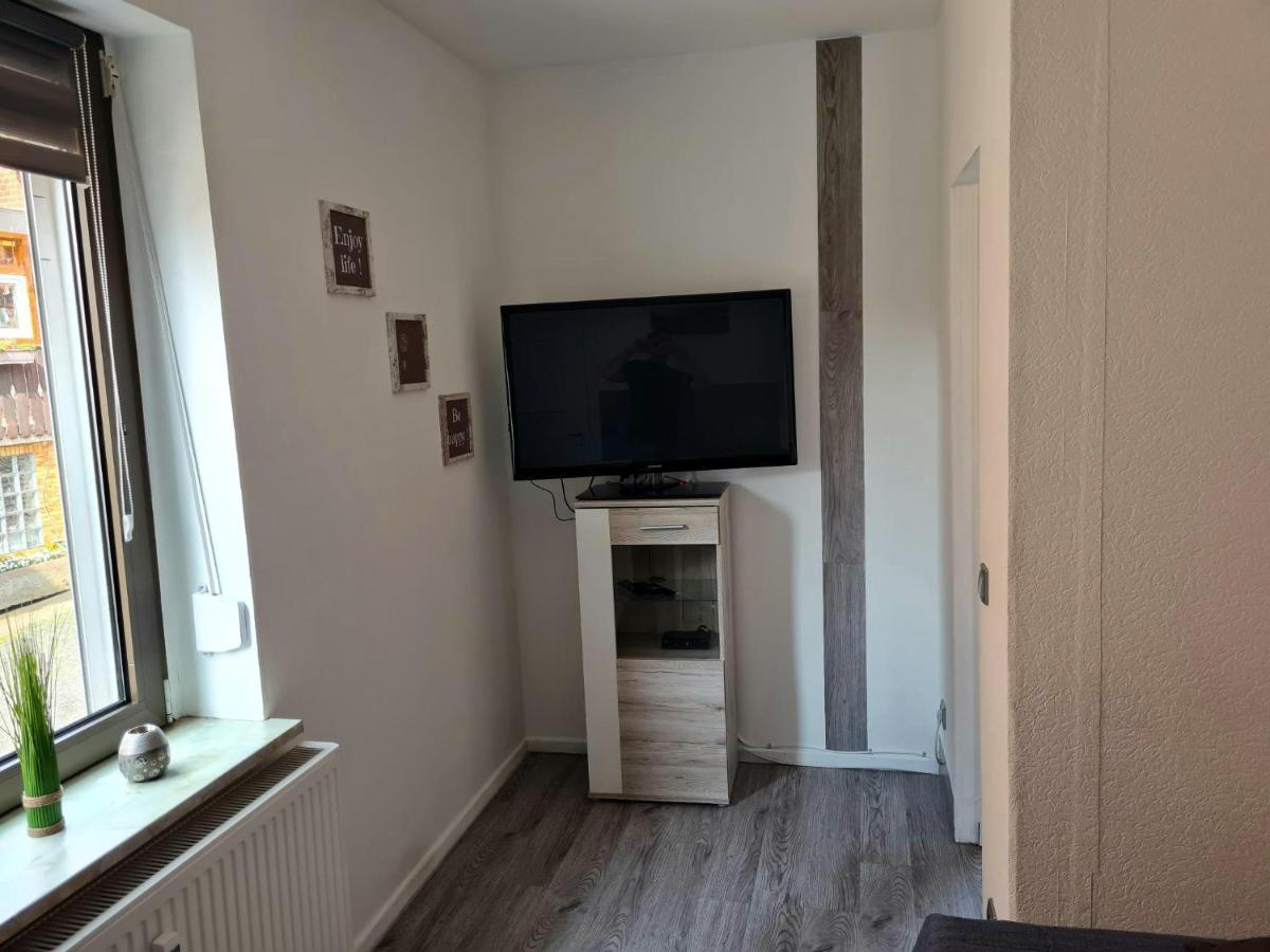 80Qm Monteuroase In Melsungen - Schwarzenberg Mwst Ausweisbar Appartement Buitenkant foto